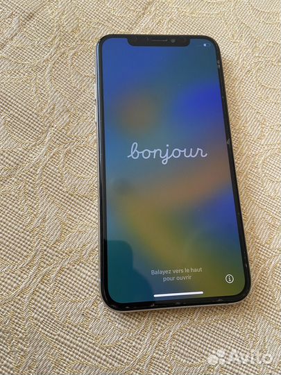 iPhone X, 64 ГБ