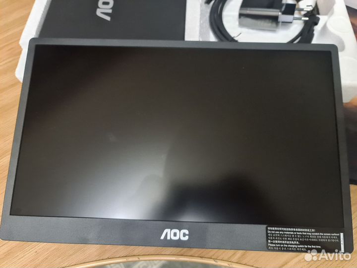 Портативный монитор AOC 16T2