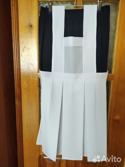 Белый школьный фартук
