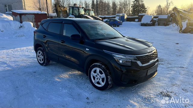 Kia Seltos 1.6 MT, 2022, битый, 12 479 км купить в Вологде | Автомобили ...