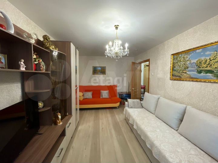 2-к. квартира, 53 м², 4/9 эт.