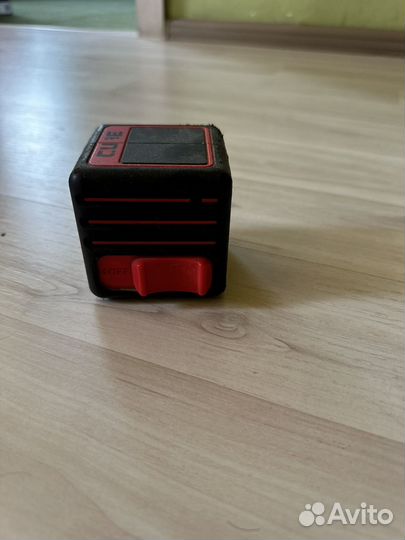 Лазерный уровень Ada cube mini