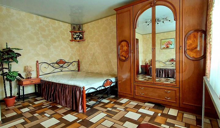 2-к. квартира, 70 м², 2/3 эт.