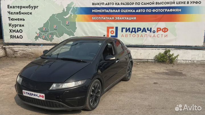 Стекло двери передней правой Honda Civic (5D) 7330
