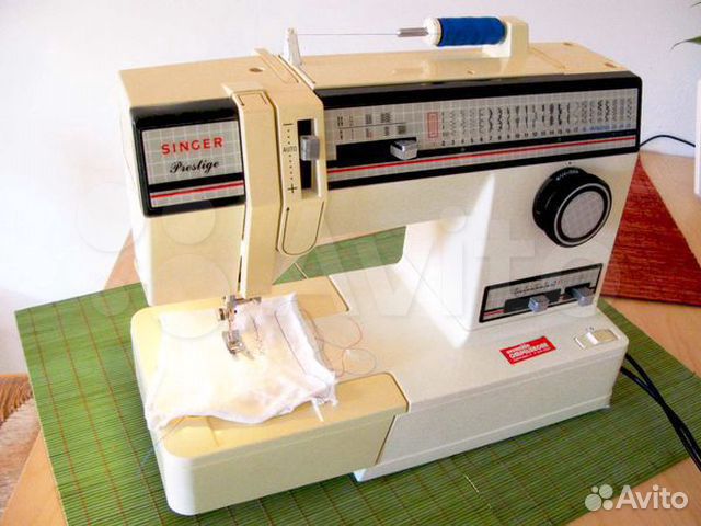 Машина швейная Singer Rrestige 6238 Германия