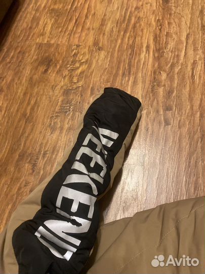 Зимняя куртка для девочки 146