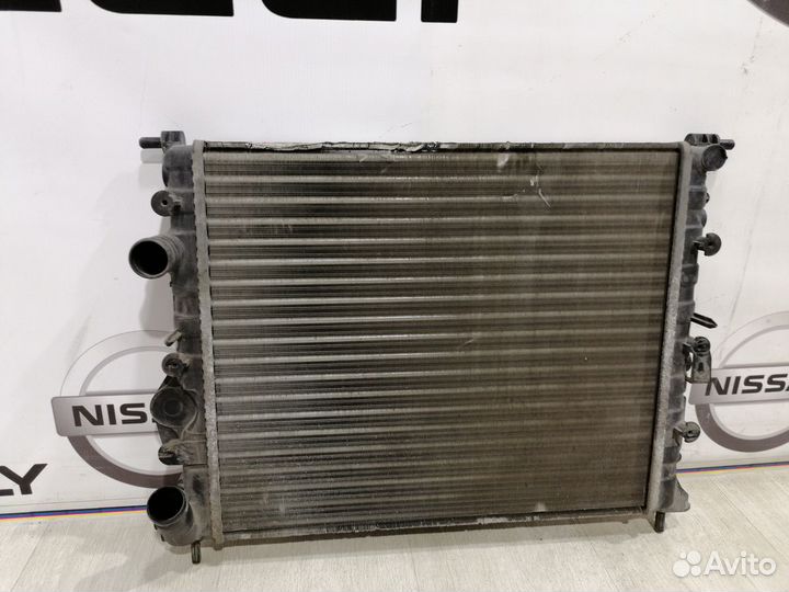 Радиатор охлаждения двигателя основной Renault log