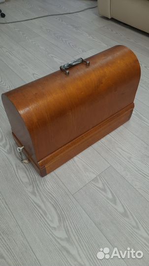 Швейная машинка бу