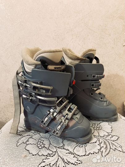 Горнолыжные ботинки детские 22