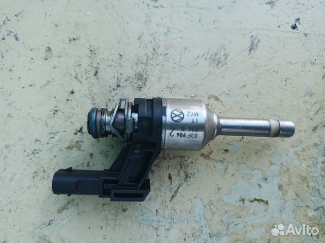 Форсунка топливная Skoda yeti 2010+