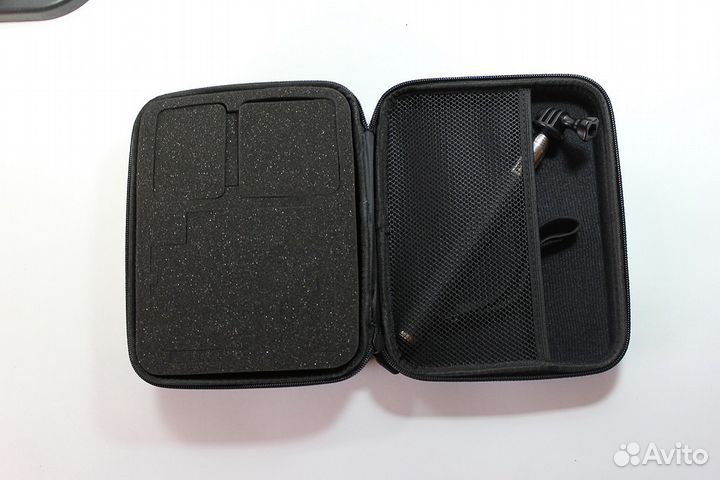 Средний кейс для аксессуаров и камеры GoPro