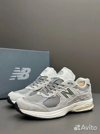 Кроссовки New balance 2002r