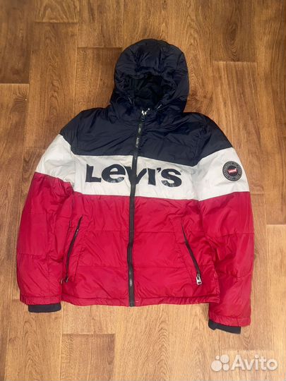 Пуховик levis