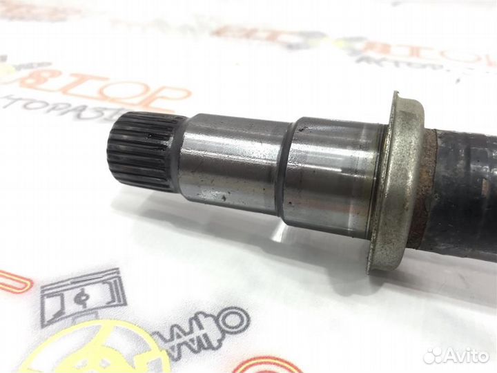 Привод передний правый Toyota Avensis (AZT250,AZT