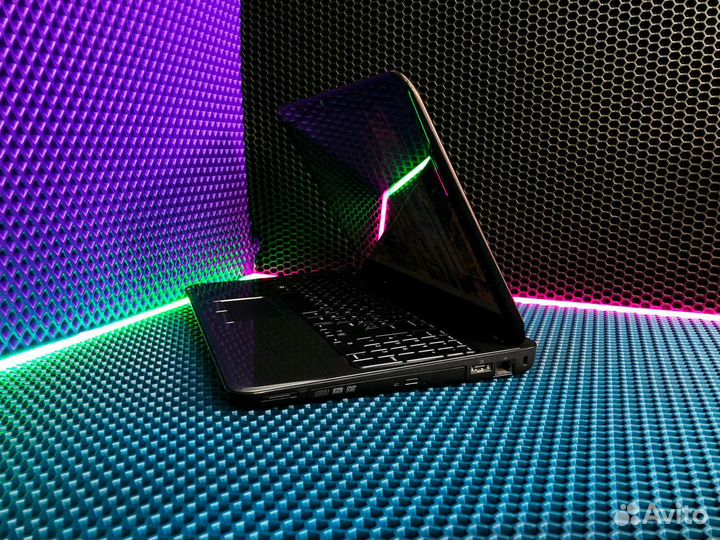 Ноутбук Dell для офиса и бизнеса с SSD и Intel