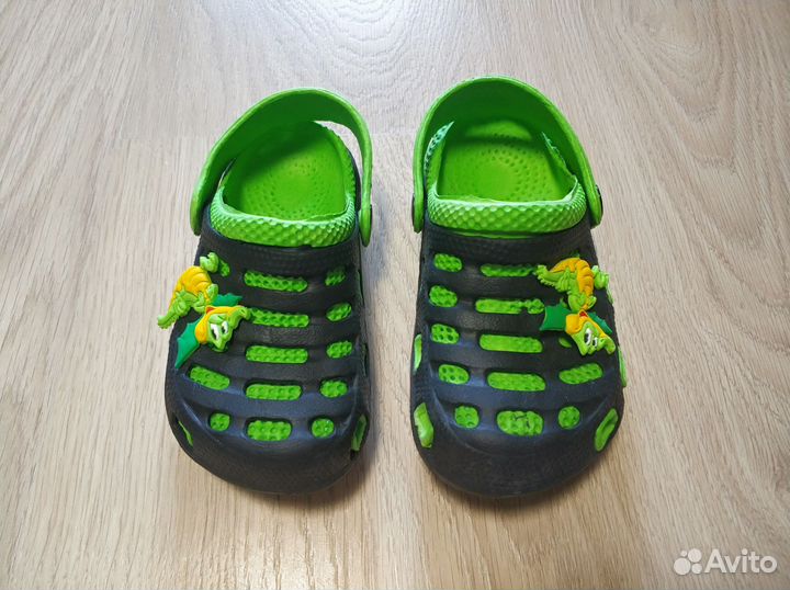 Детские резиновые сабо (тапки, шлепанцы)