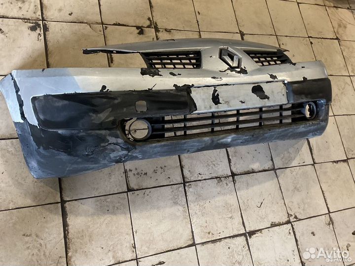 Бампер передний Renault Megane 2