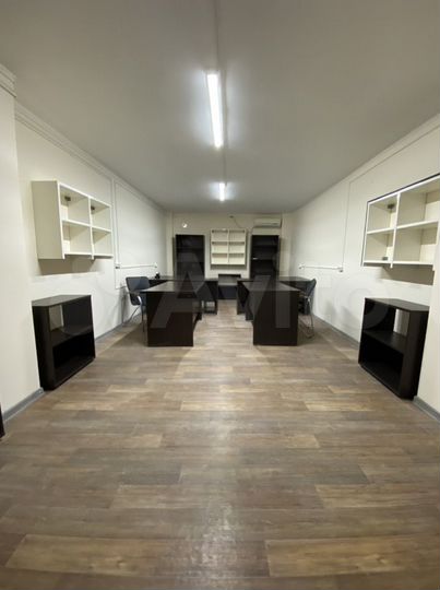 Свободного назначения, 300 м²