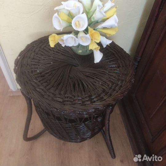 Столик -корзина