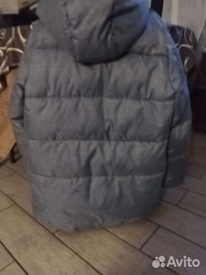 Продам зимнюю куртку на подростка