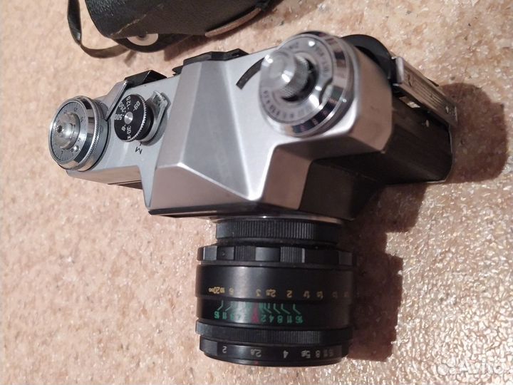 Пленочный фотоаппарат Зенит-е