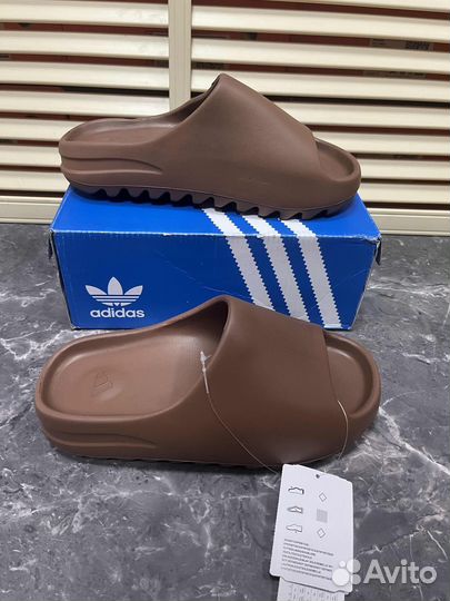 Тапочки Adidas Yeezy Slide