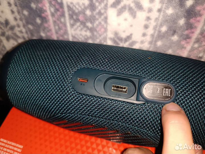 Колонка jbl charge 5