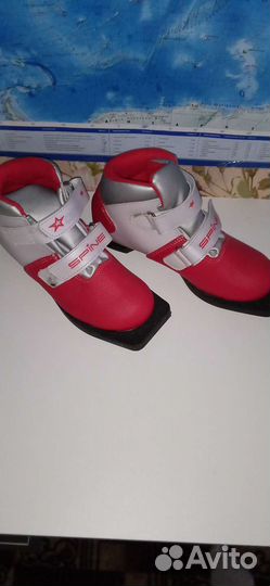 Лыжные ботинки классические