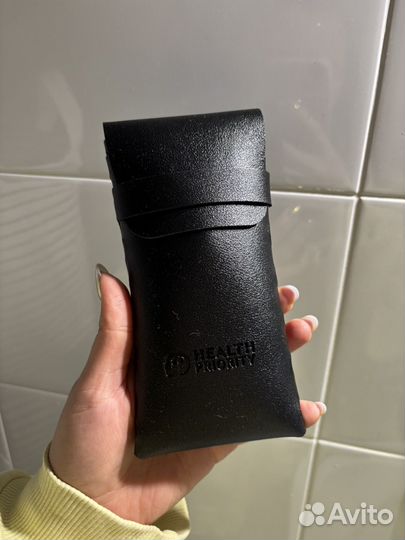 Blue light blocking glasses