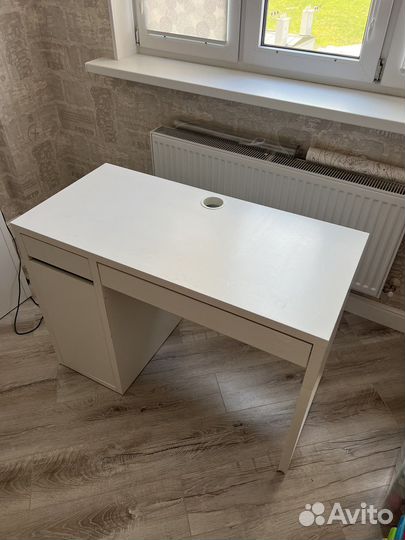 Письменный стол
