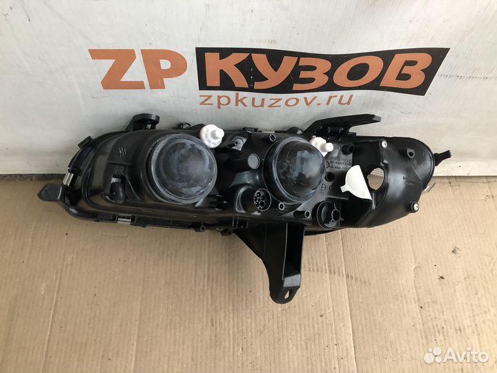 Opel Omega B 97-99 Новая правая фара