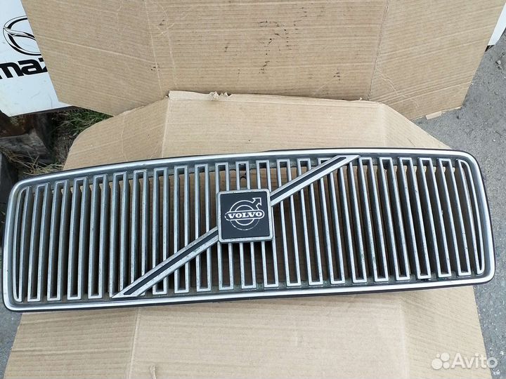 Решетка радиатора Volvo 850