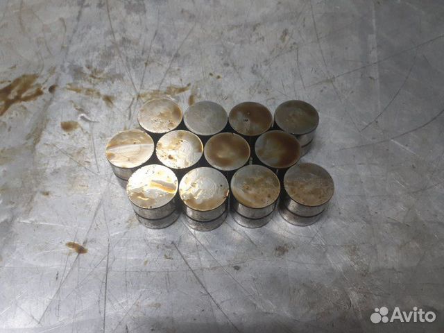 Толкатель клапана гидравлический Volkswagen Passat