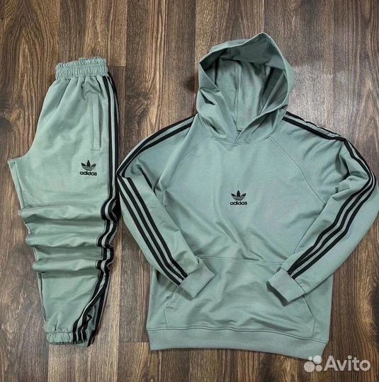 Спортивный костюм adidas классика