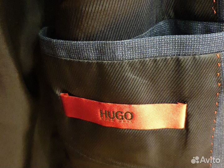 Костюм мужской классический Hugo Boss