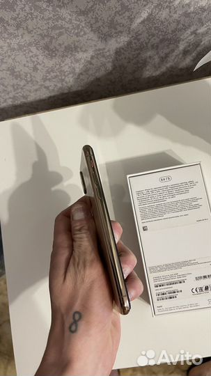 iPhone Xs, 64 ГБ