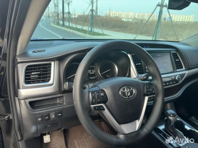 Toyota Highlander 2.0 AT, 2019, 49 000 км