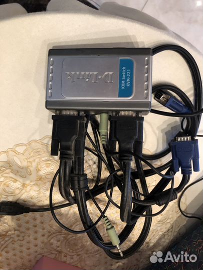 KVM переключатель D link