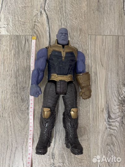 Игрушки Marvel и DC