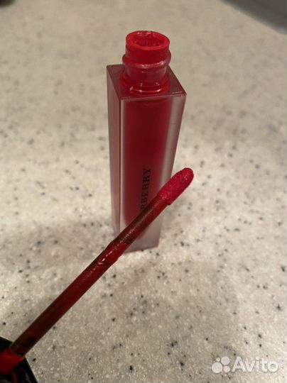 Блеск для губ Burberry