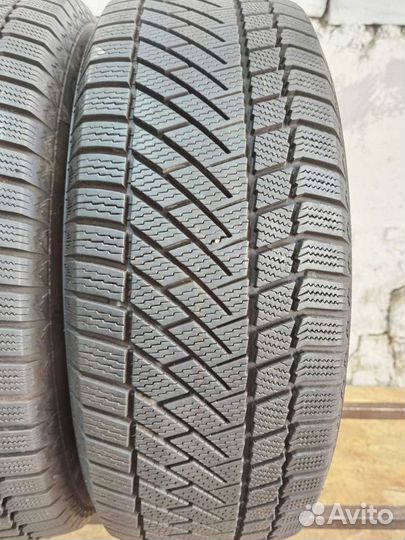 Continental ContiVikingContact 6 235/60 R17 97V