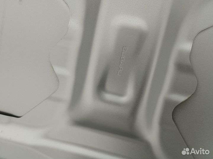 Капот Subaru Forester s14 битый