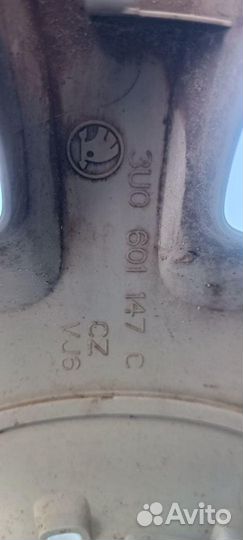 Колпак колесный Skoda Octavia 3U0601147C