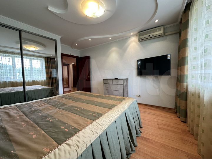 3-к. квартира, 110 м², 3/9 эт.