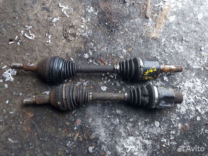 Привод Полуось передняя Шевроле Каптива 2.0 АКПП