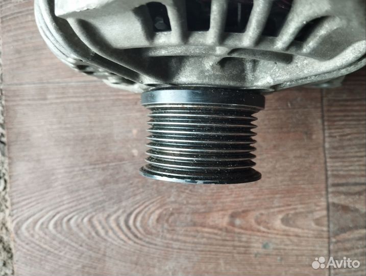 Генератор на двигатель cummins Bosch90a 0124655005