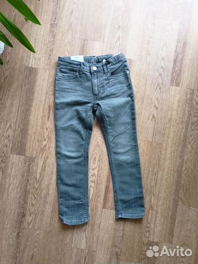 Новые джинсы Н&М для мальчика 116 размер