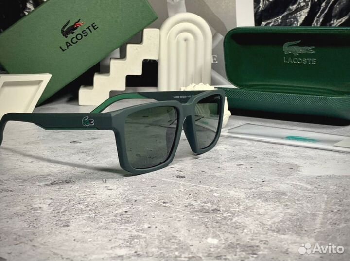 Очки Lacoste классические