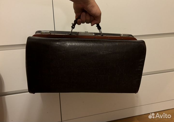 Винтажный саквояж