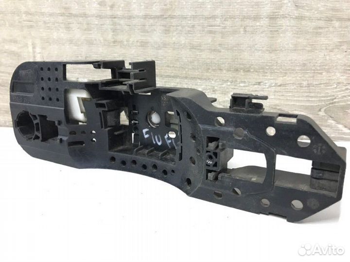 Механизм ручки двери передний левый Renault